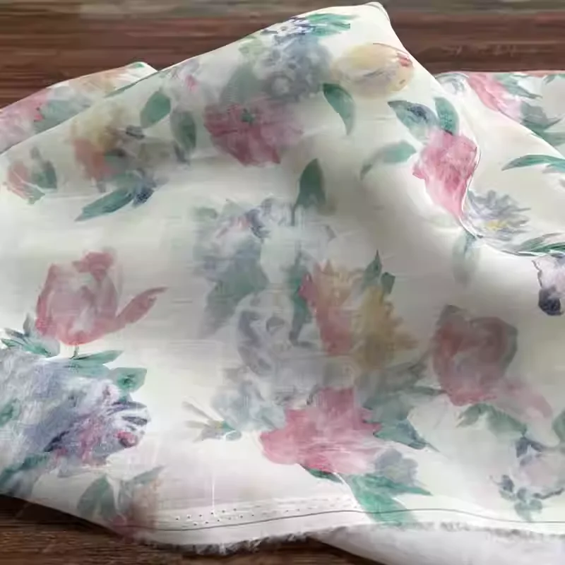 

High end pure ramie printed fabric, used for summer shirts, dresses, and hand sewn fabrics