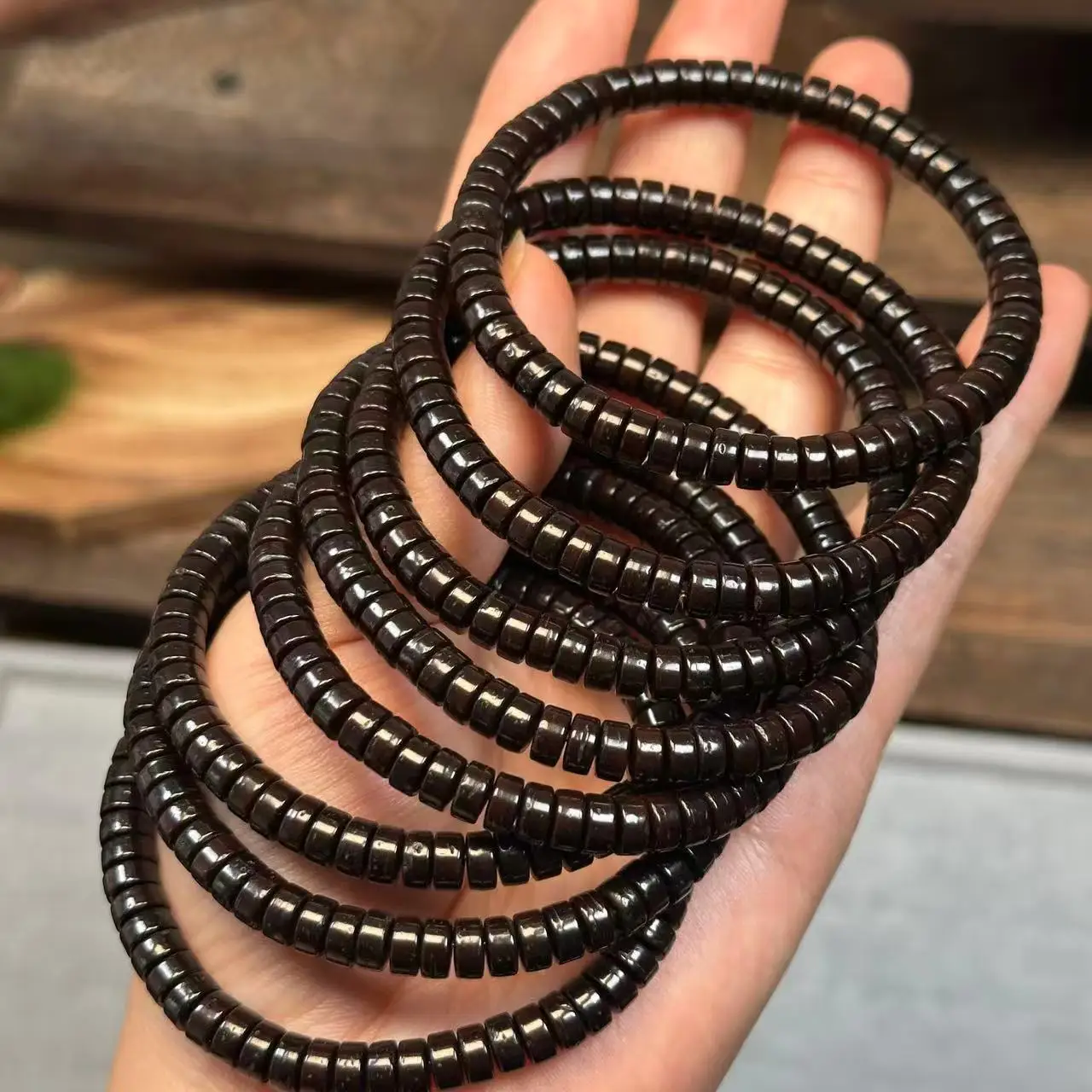 Exquisite jewelry coconut stem bracelet original ecological old material pill single circle original color handmade high-throw