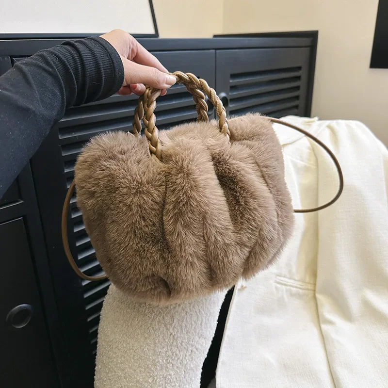 Cloud Plush Bag Women's Versatile Shoulder Bag 2024 Autumn and Winter Fashion Messenger Handbag Pumpkin Hair Bag