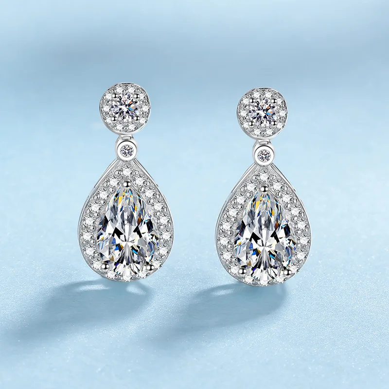 Banquet Focus Water Drop Earrings For Women 1ct Each Moissanite PT950 Platinum | Brilliant and dazzling, eye-catching