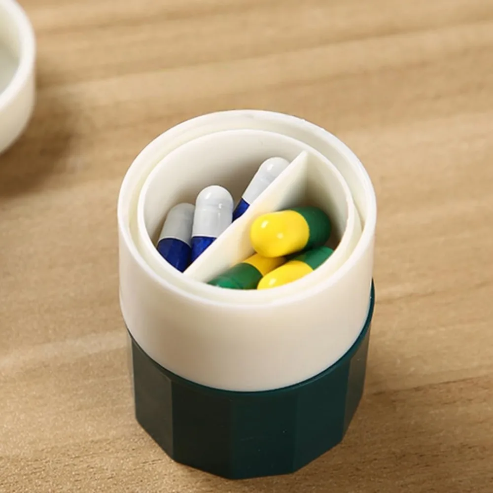 Broyeur de pilules quatre en un avec lame en acier inoxydable, broyeur de pilules de stockage conçu pour les nourrissons, les jeunes, les enfants, les personnes âgées, les animaux domestiques