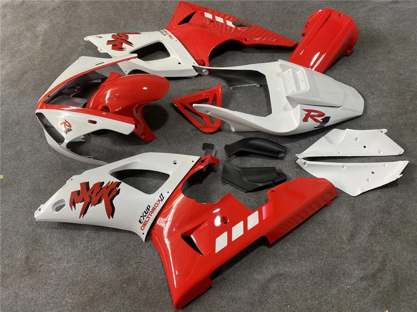 Motorcycle Fairing Kit for Yamaha R1 00-01 YZF1000 2000 2001 Fairing red White