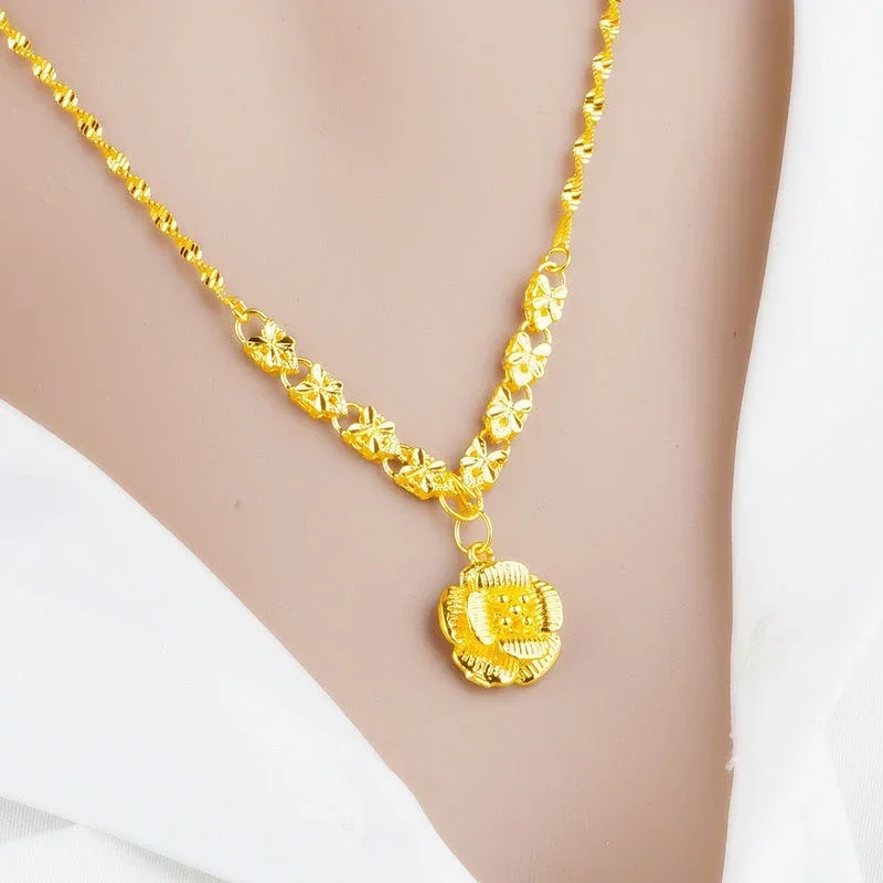 Classic 18 KT Women\'s Gold Color Flower Instagram Necklace Chain for Women\'s Wedding Birthday Necklace Jewelry Accessories Gifts
