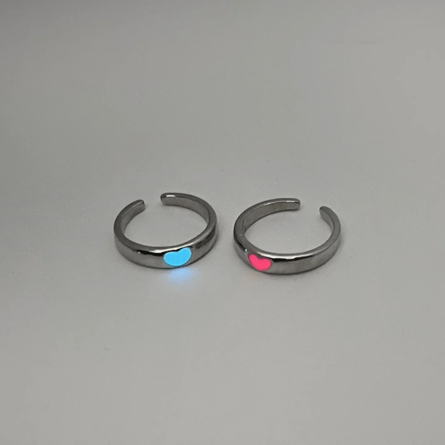 2pcs Set Blue Pink Luminous Ring Creative Love Heart Index Finger Ring Glowing in The Dark Rings Jewelry Valentine's Day Gift