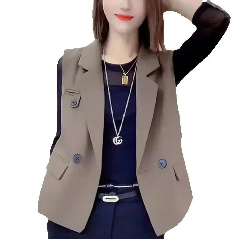 デザインセンススーツベスト女性の春秋のファッションチョッキ上着ノースリーブコート 2025 新しいショートベストジャケット女性