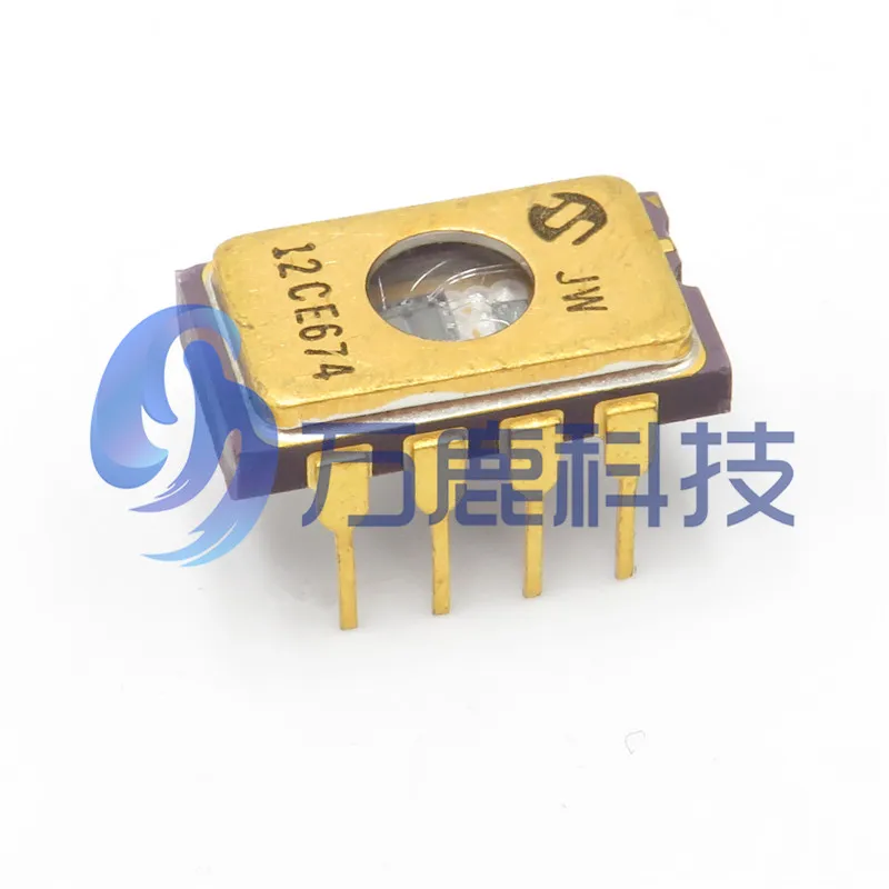 PIC12CE674/JW gold-plated ceramic chip 12CE674 DIP8