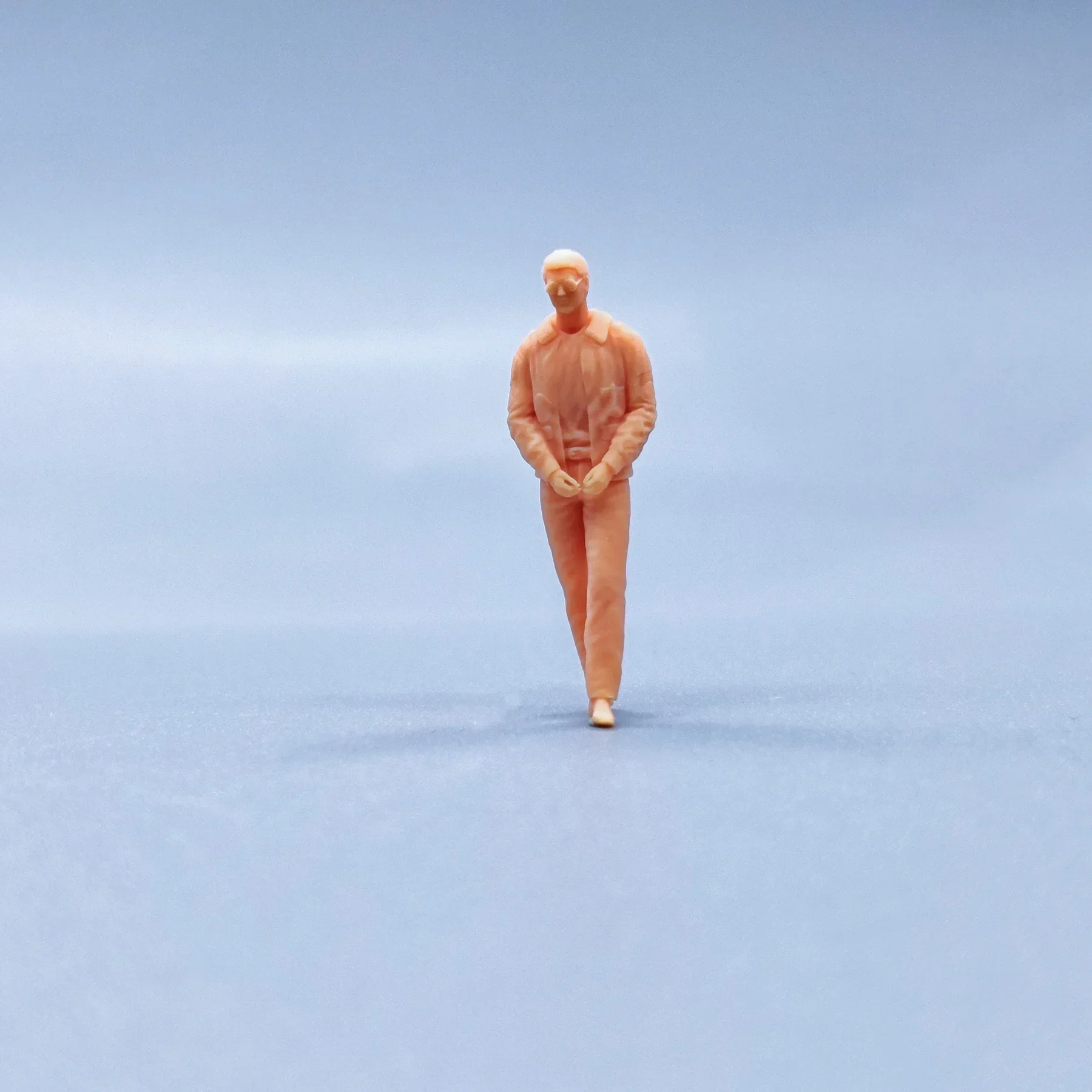 

1/64 1/43 Figurines Scale Model Resin Ambitious Tom Cruise Uncolored Miniatures Diorama Hand-painted V115