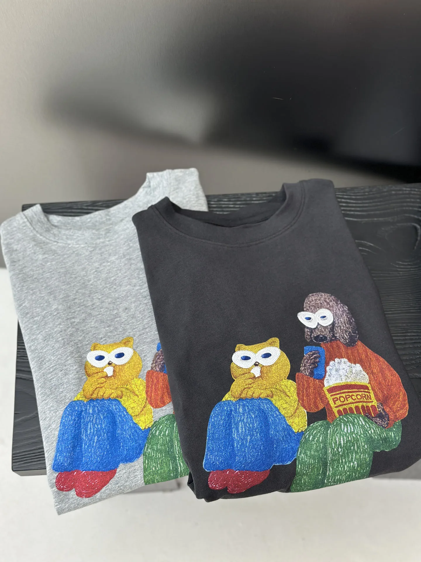 

Повседневная модная футболка с мультяшным принтом и вышивкой, женская, свободного кроя, с длинными рукавами, из хлопка, с круглым вырезом