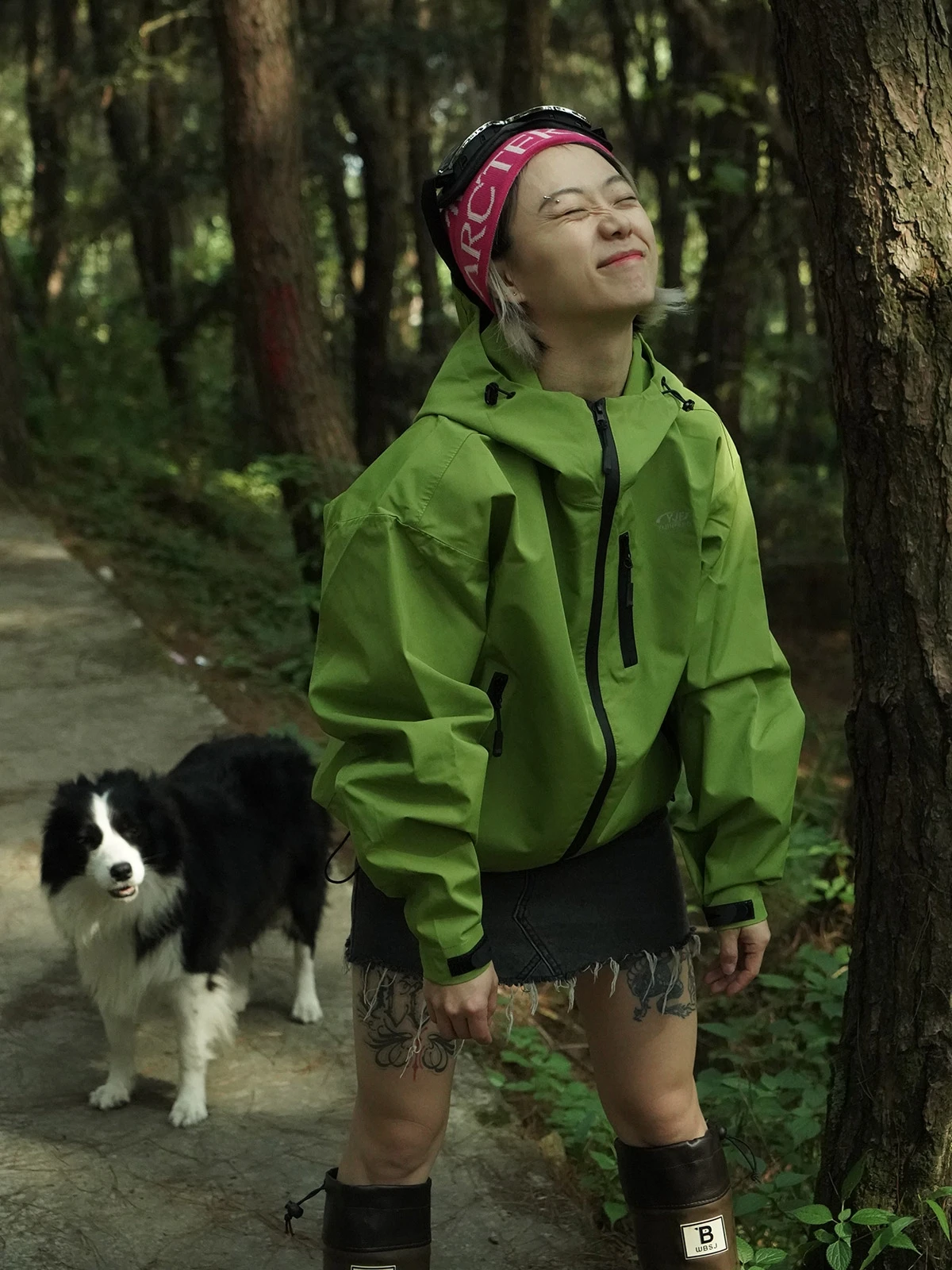 Outdoor Hardshell Hiking Jacket Waterproof Thin Quick Dry Hooded Zipper Closure Polyester Fiber Neutral Style Adventure Series