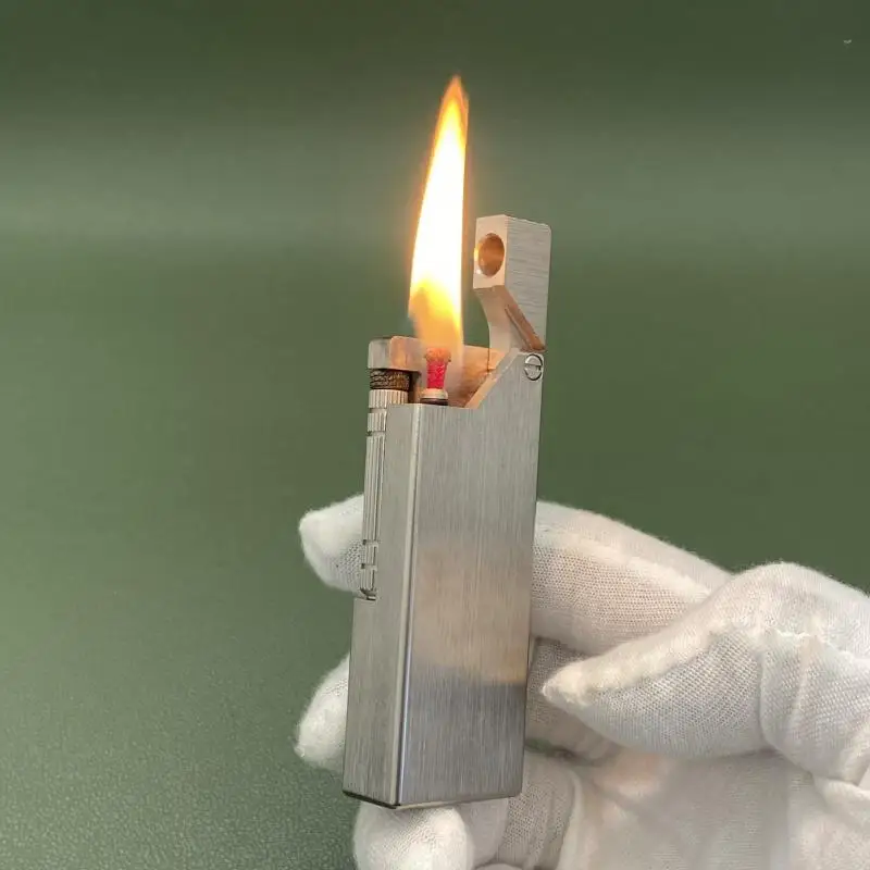 Handgefertigtes Kraftstofffeuerzeug aus Titanlegierung, schmale Version, seitliche Riemenscheibe, Armlift, Messing, Zigarettenanzünder, hochwertiges Geschenk für Herren