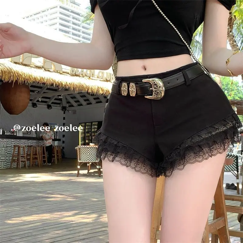 2025 Light Blue Denim Shorts Womens Clothing Harajuku Punk Rivet Rhinestone Shorts Gothic White Lace Slim Low Waist Shorts Wh4