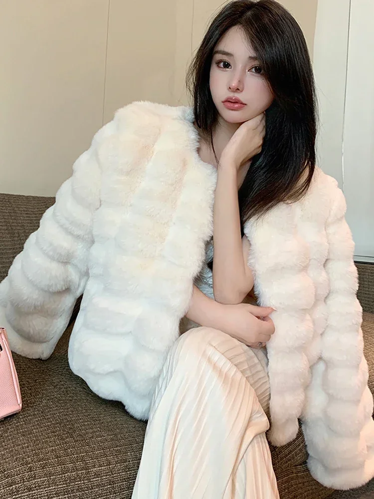 Fashion Imitation Rabbit \'S Hair Coat Women Winter Warm Luxury Fur Jacket Plus Size Outwear Female Vest Coats Beige