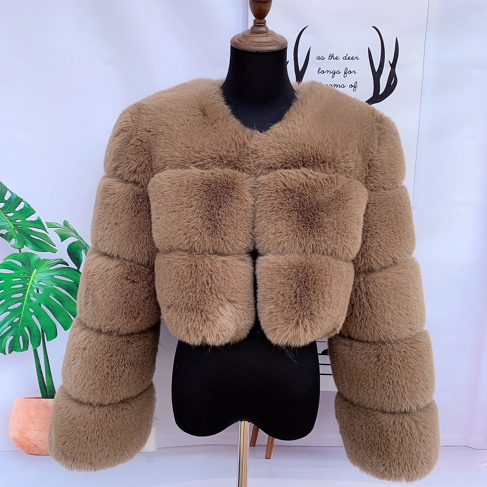 Womens faux fur jacket thick coat Short fashion winter warm faux fur coat Furry coat clearance offers women\'s synthetic fur coat