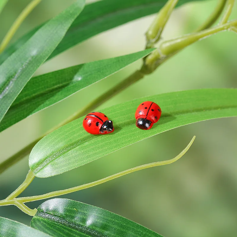 100Pcs Miniature Coccinella Septempunctata Resin Crafts DIY Little Garden Decor