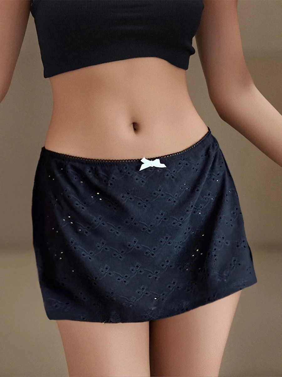 Minifalda de verano para mujer, elegante diseño de puntos huecos, falda corta informal de tiro bajo para la playa