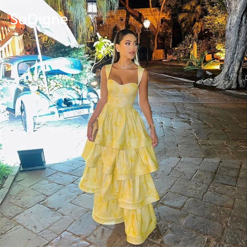 Aangepaste Spaghetti Band Saoedi-Arabië Vakantie Stijl A-lijn Satijnen Avondjurken Luxe Vloerlengte Feestjurk SoDigne Jurken