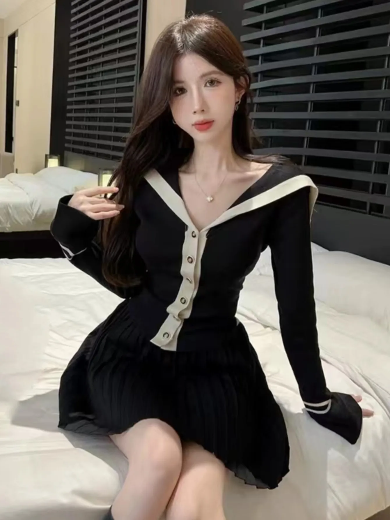 Korea Sweet Knitted Two Piece Set Women Autumn Slim Single Breasted Sweater Top Pleated Mini Skirt Suit Winter Fashion Outfits