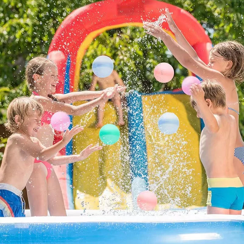 Palloncini d'acqua riutilizzabili da 5 pezzi, giocattoli d'acqua da spiaggia per piscina per ragazzi e ragazze, giocattoli estivi all'aperto per bambini dai 3 ai 12 anni, palla d'acqua