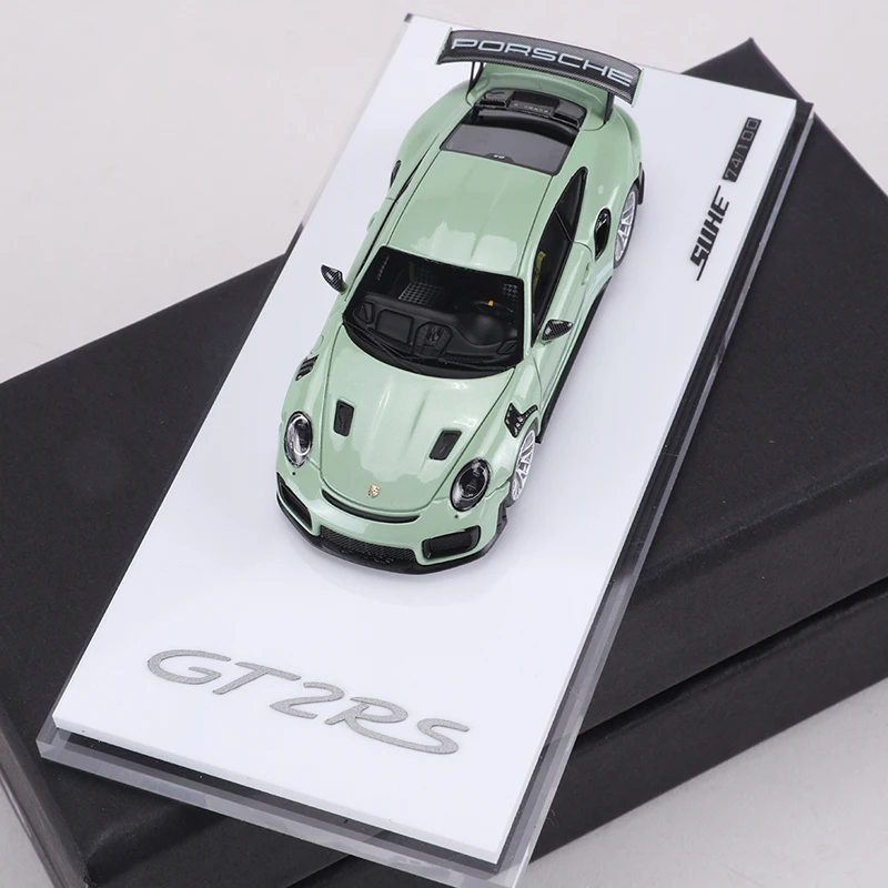 Suhe 1:64 911GT2 RS Changing Color White/Avocado Green Resin Model