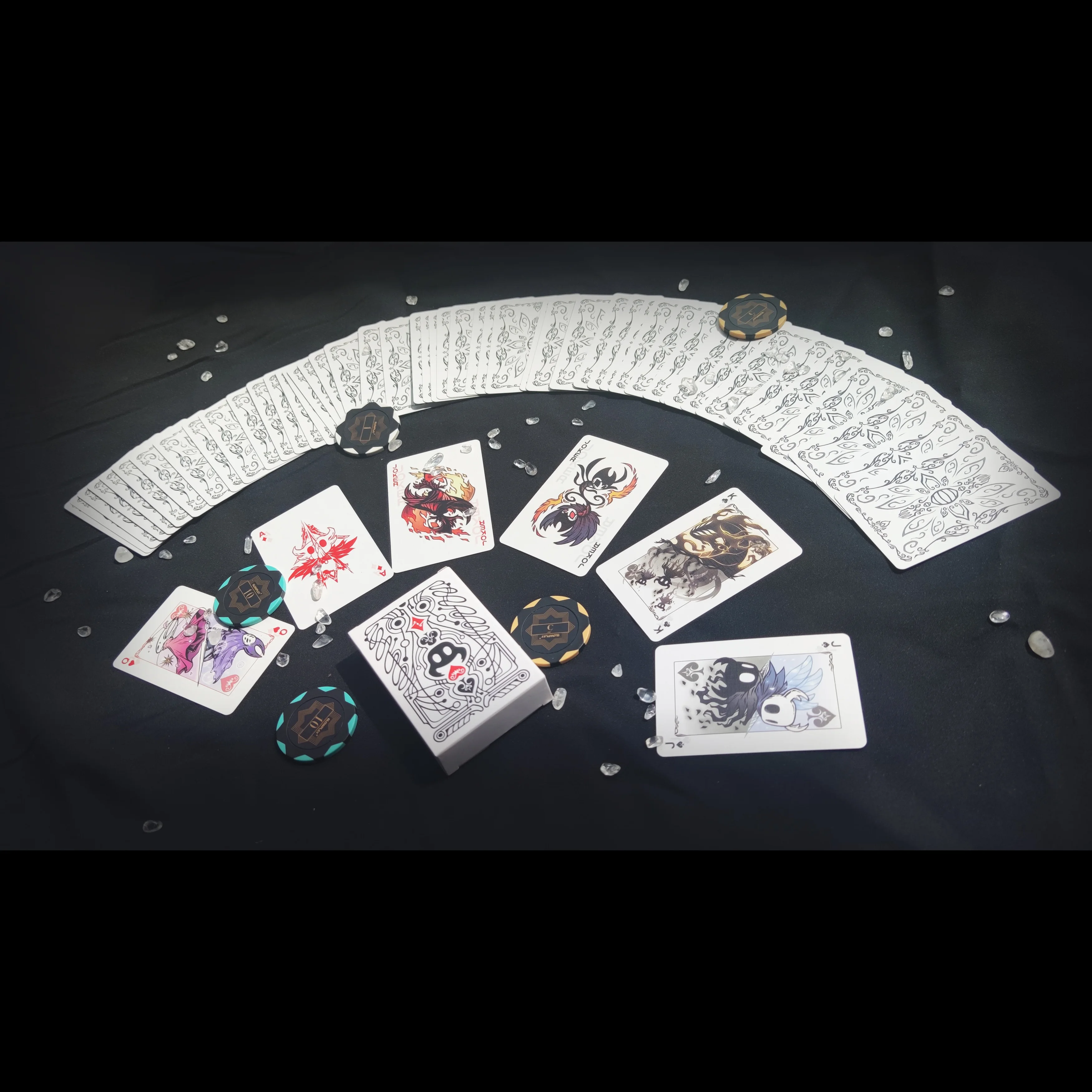 

Игральные карты Hollow Knight Fan Art, черно-белая колода для покера, аниме, игровая периферия, коллекционная карта, подарок для фанатов