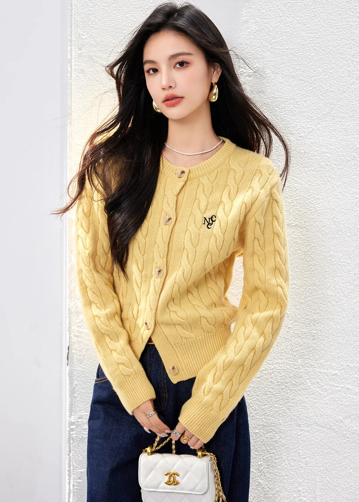 Autumn New Embroidered Long-Sleeved Sweater Short Coat Women Round Neck Full Sleeve Yellow Twist Knitted Cardigan Vintage Jumper