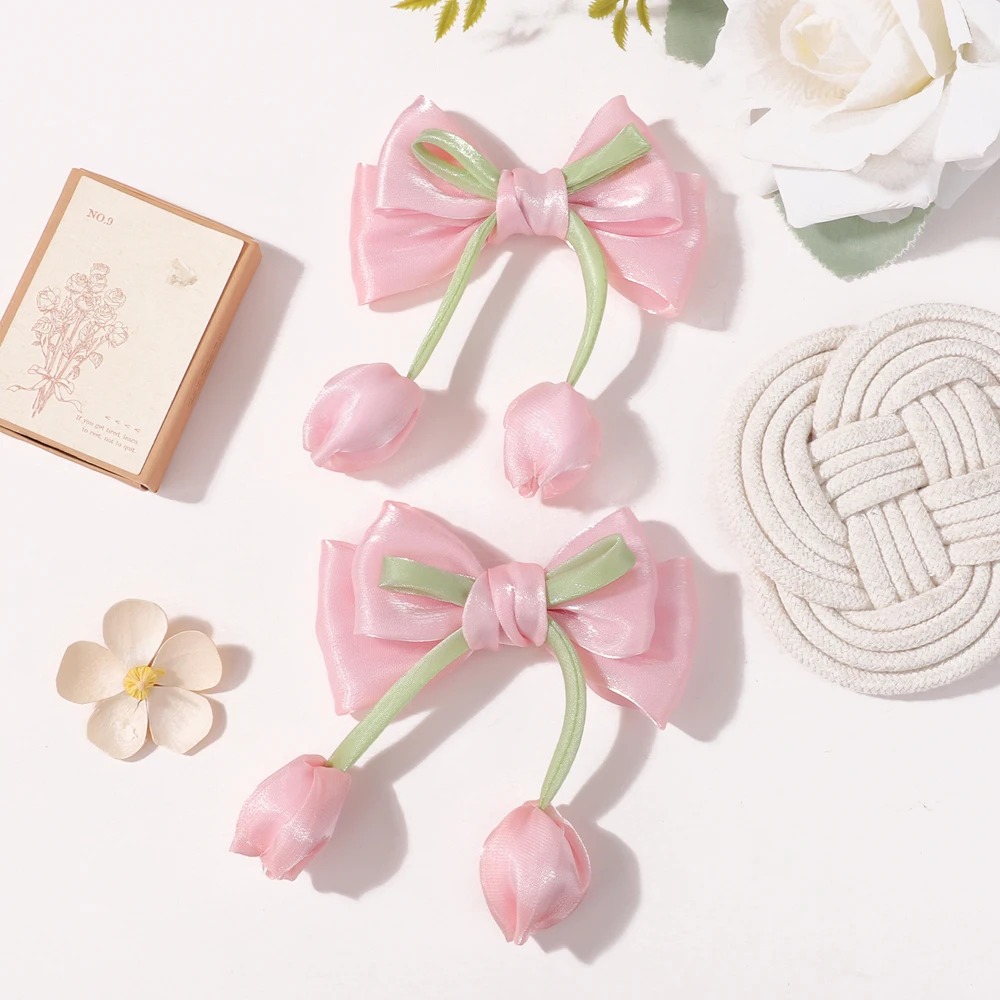 

Набор из 2 заколок для волос с атласными тюльпанами и бантиками, цветочные заколки для женщин и девочек, весенние аксессуары для волос