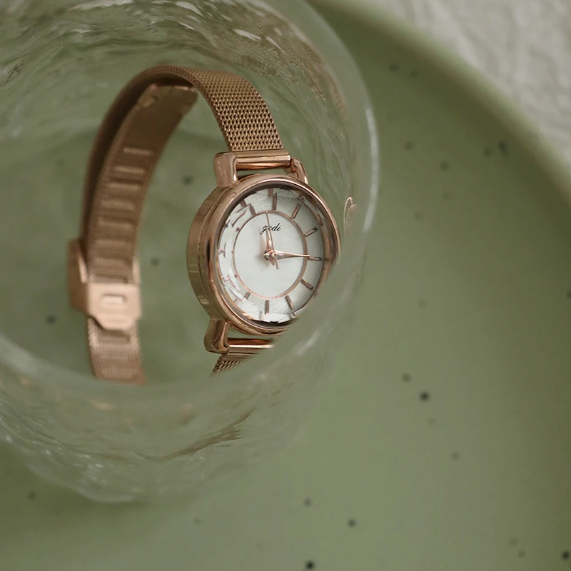 New Women'S Watch, Small And Delicate, Simple Korean Style, Versatile, Small Dial Wristwatch, Creative Gift For Women.