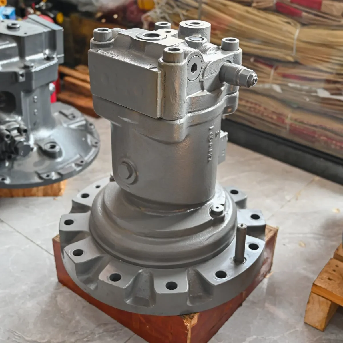 EX1100 Swing Motor for Hitachi Excavator Spare Parts 4342794 Rotary Motor Device Aftermarket