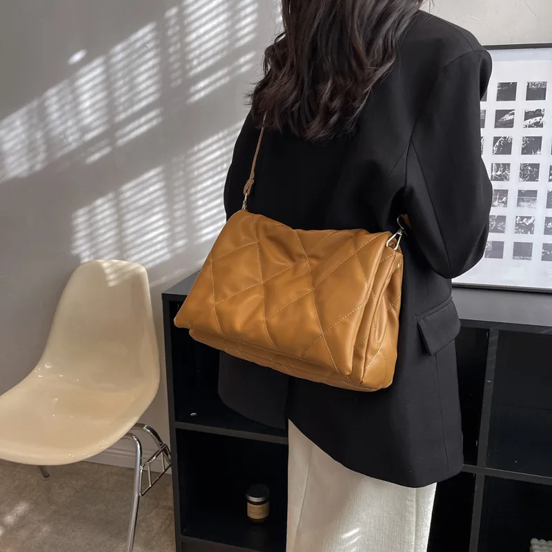 حقيبة يد عصرية رائجة، حقيبة كتف عريضة متعددة الاستخدامات كاجوال، حقيبة نسائية ذات سعة كبيرة #4