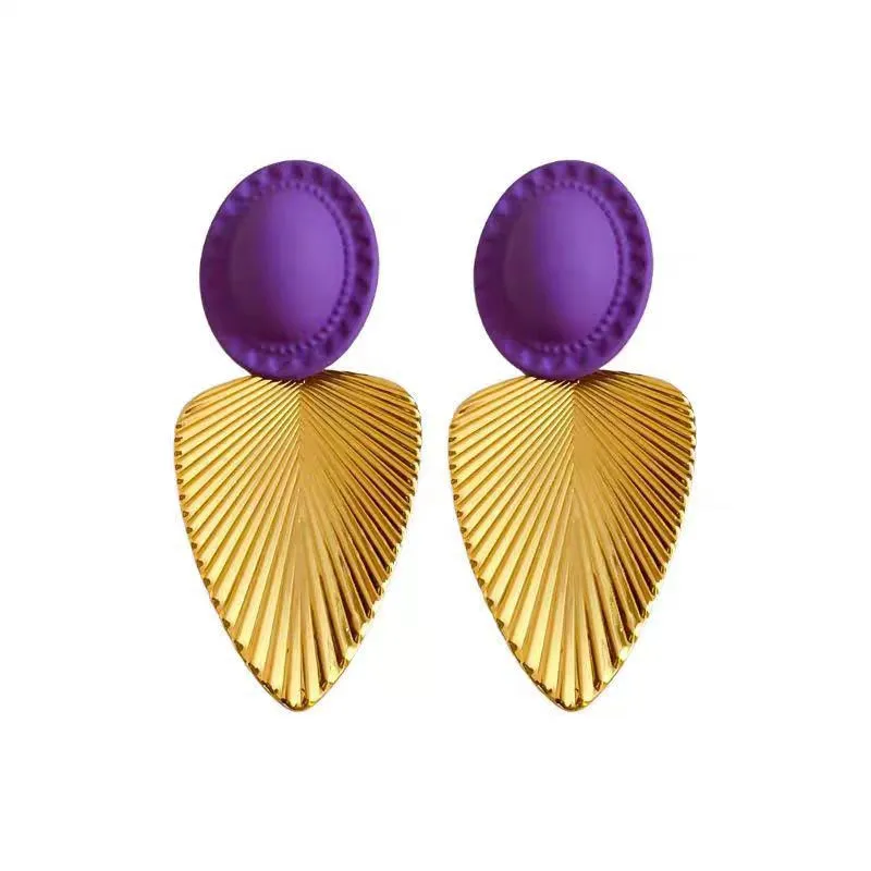 Oval Metal Leaves Pendant Earrings European American Style Personalized Fashion Stud Earrings Women\'s Travel Wedding Accessories