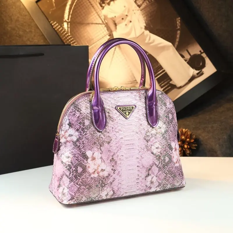 

Classic Luxury Everyday Designer Diaper Bag Women Fashionable Leather Tote Large Capacity Elegant Crossbody Handbag Versatile