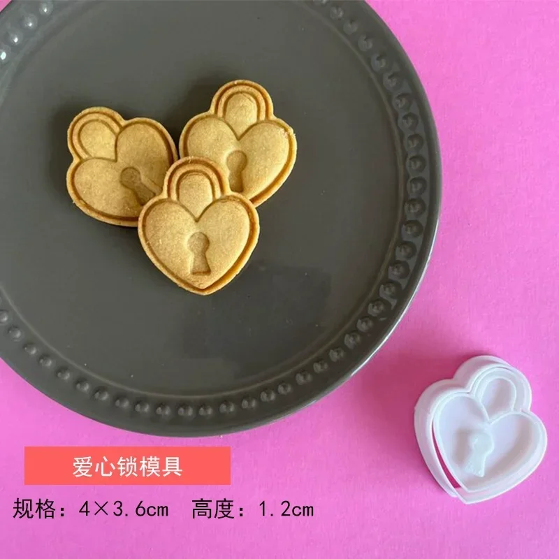Happy Valentine\'s Day Cookie Cutter Cartoon Love Petals Envelope Locks Biscuit Fondant Embosser Stamp Mold DIY Cake Decoration