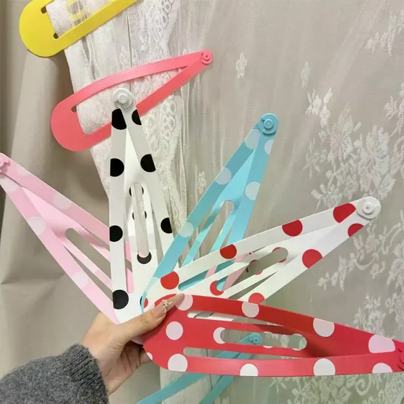Extra-Large Strawberry Polka Dot Hair Clip – 3D Kawaii Curtain Clip, Funny Novelty Hairpin for Photography Props