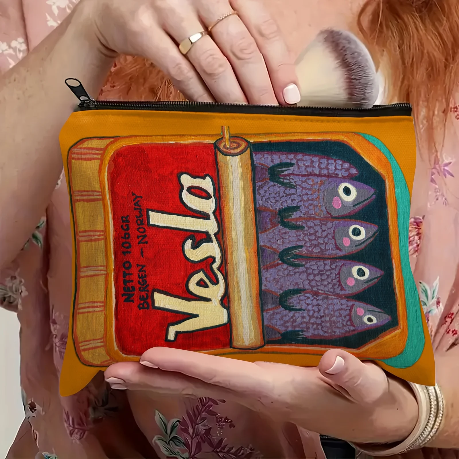 1pc Whimsical Sardines Print Zipper Pouch, Retro Sardines Cosmetic Pouch, Unisex Adult Polyester Mini Makeup Bag