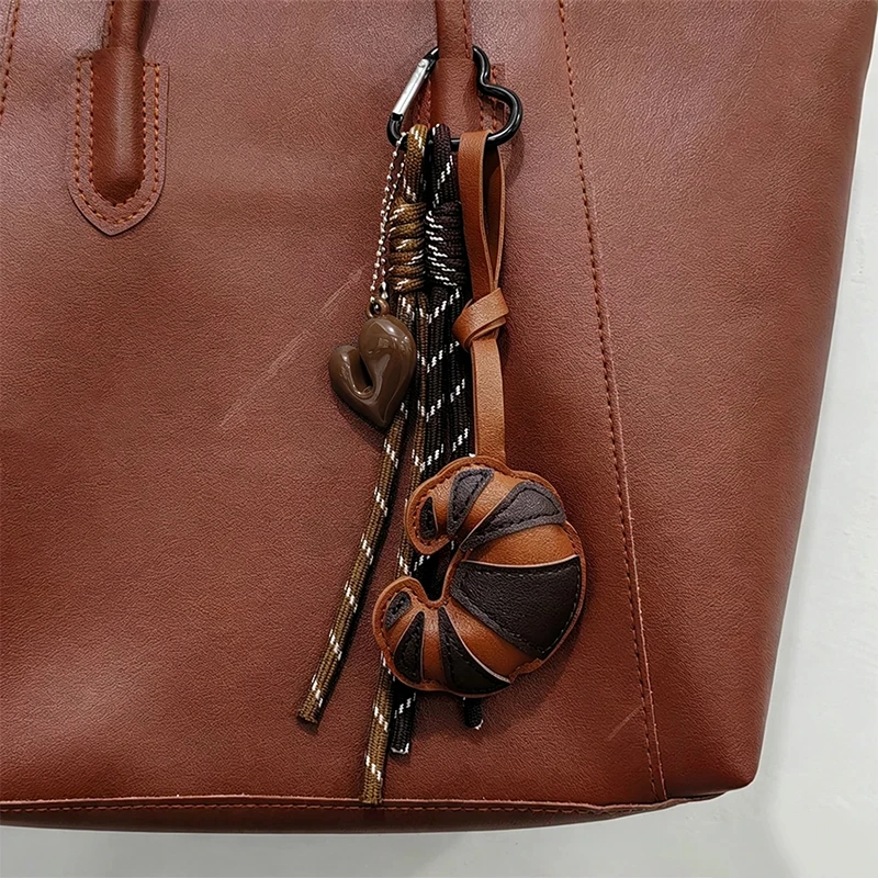 New Braided Rope Croissant Keychain Heart For Bag Ox Horn Pendant Bread Shape Leather Mobile Phone Lanyard Bag Decoration