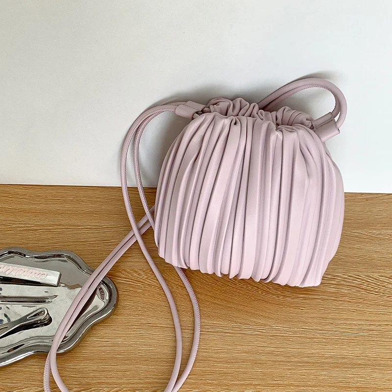 

Wrinkled texture crossbody bag new niche design phone bag magnetic small square bag for women