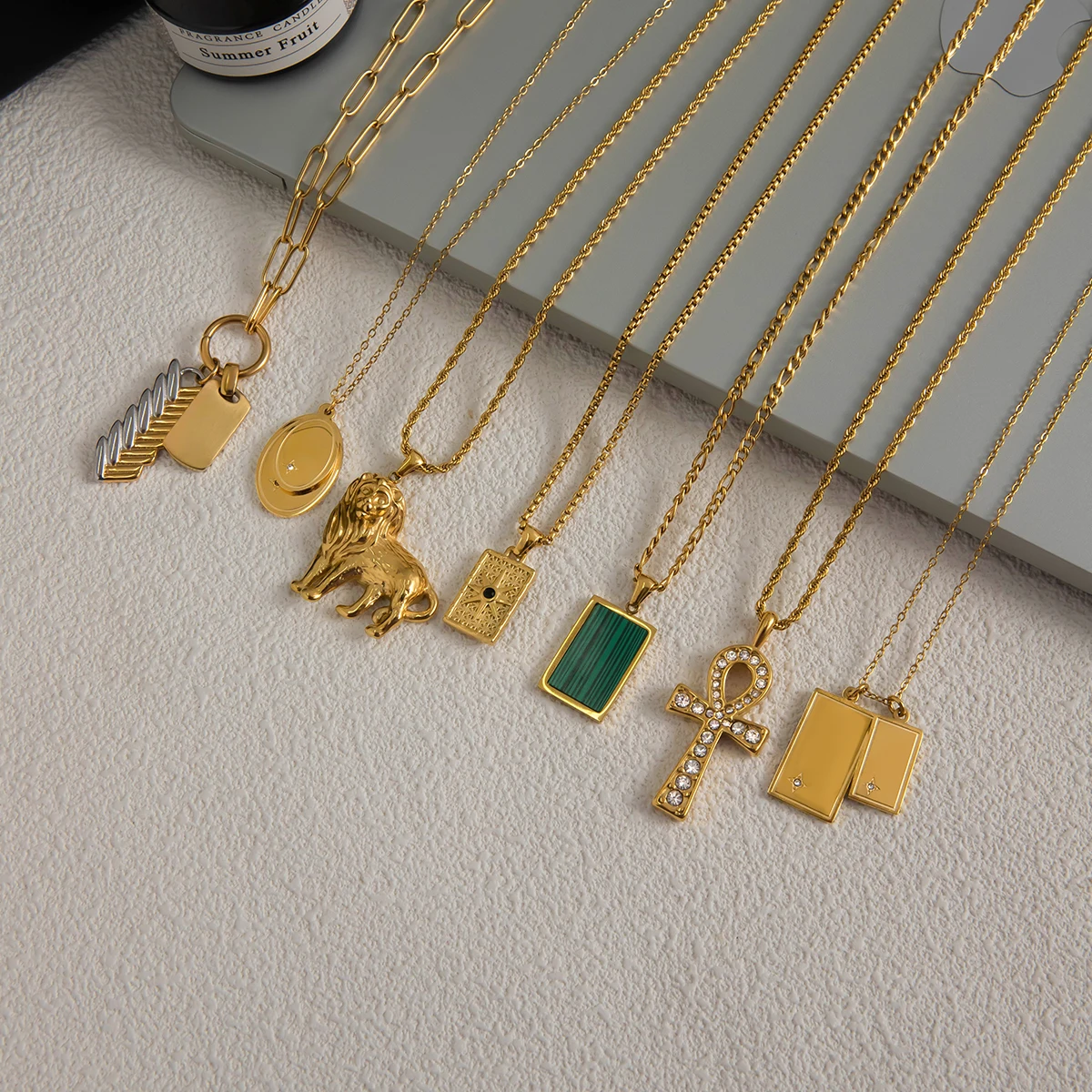 

AIKOER Simple Classic 18K Gold Color Plated Stainless Steel Square Green Malachite Pendant Necklace Lion Foldable Fried Dough Tw