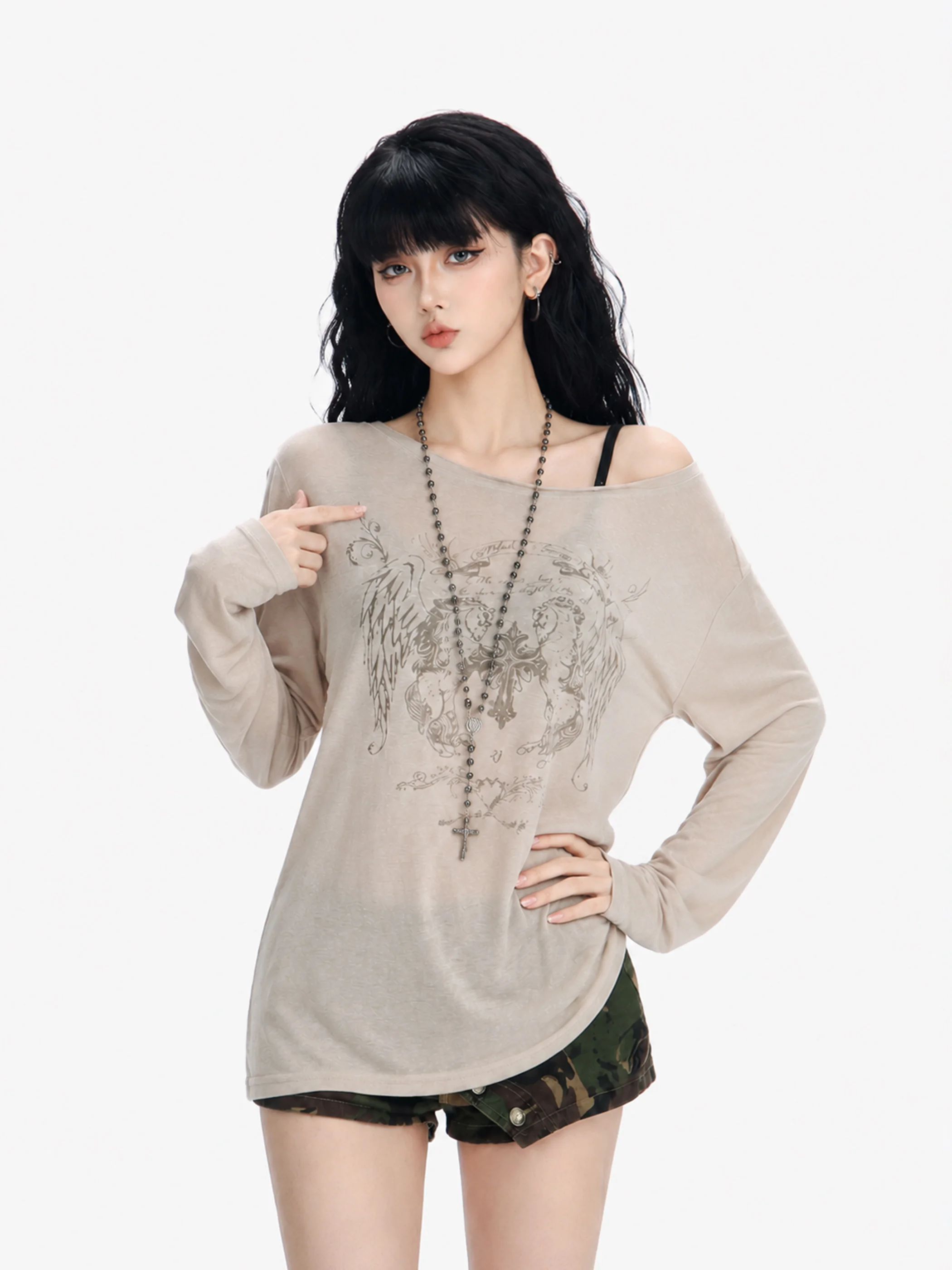 

Retro Style Long Sleeve Shoulder Bared Thin Women's T-shirt Crossed Pegasus Print Sunshade Cover up City Walk Suitable Summer...