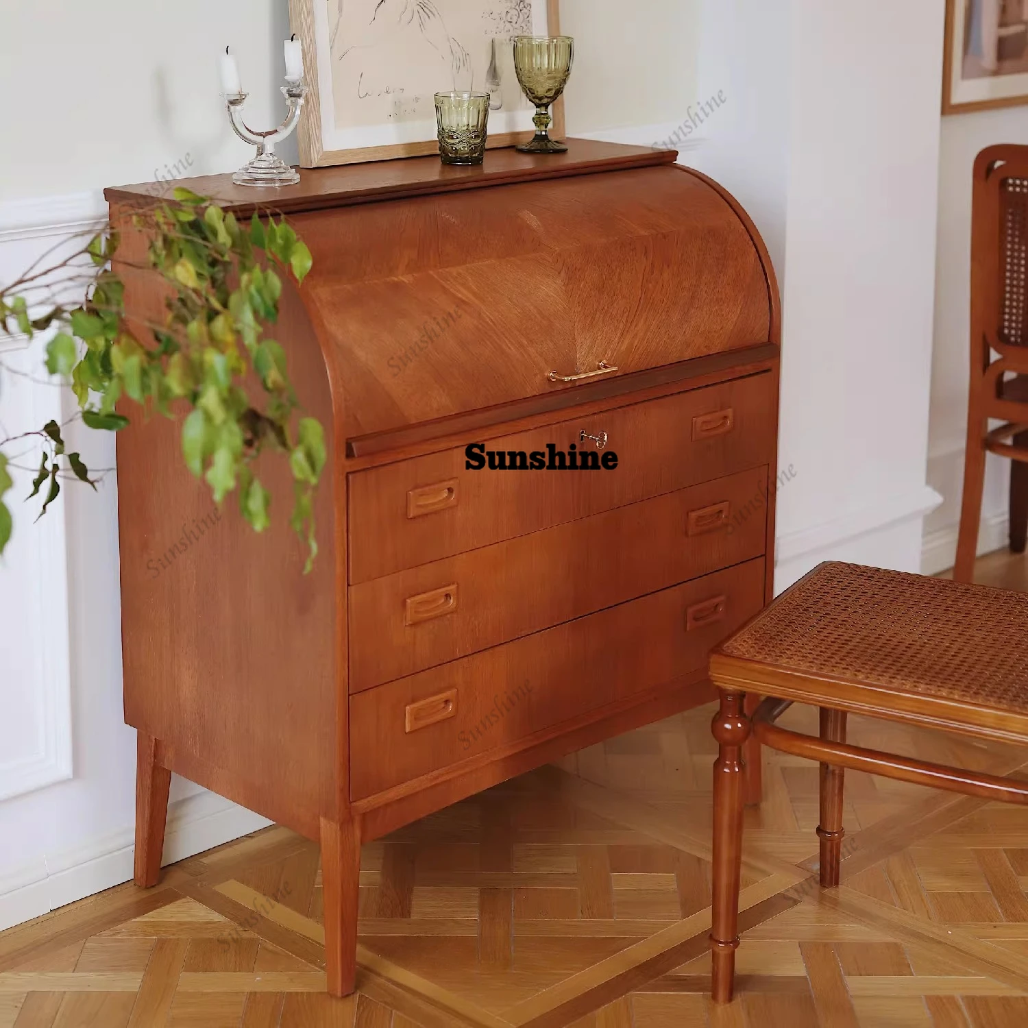 

Retro solid wood dresser chest cabinet integrated drawer storage cabinet