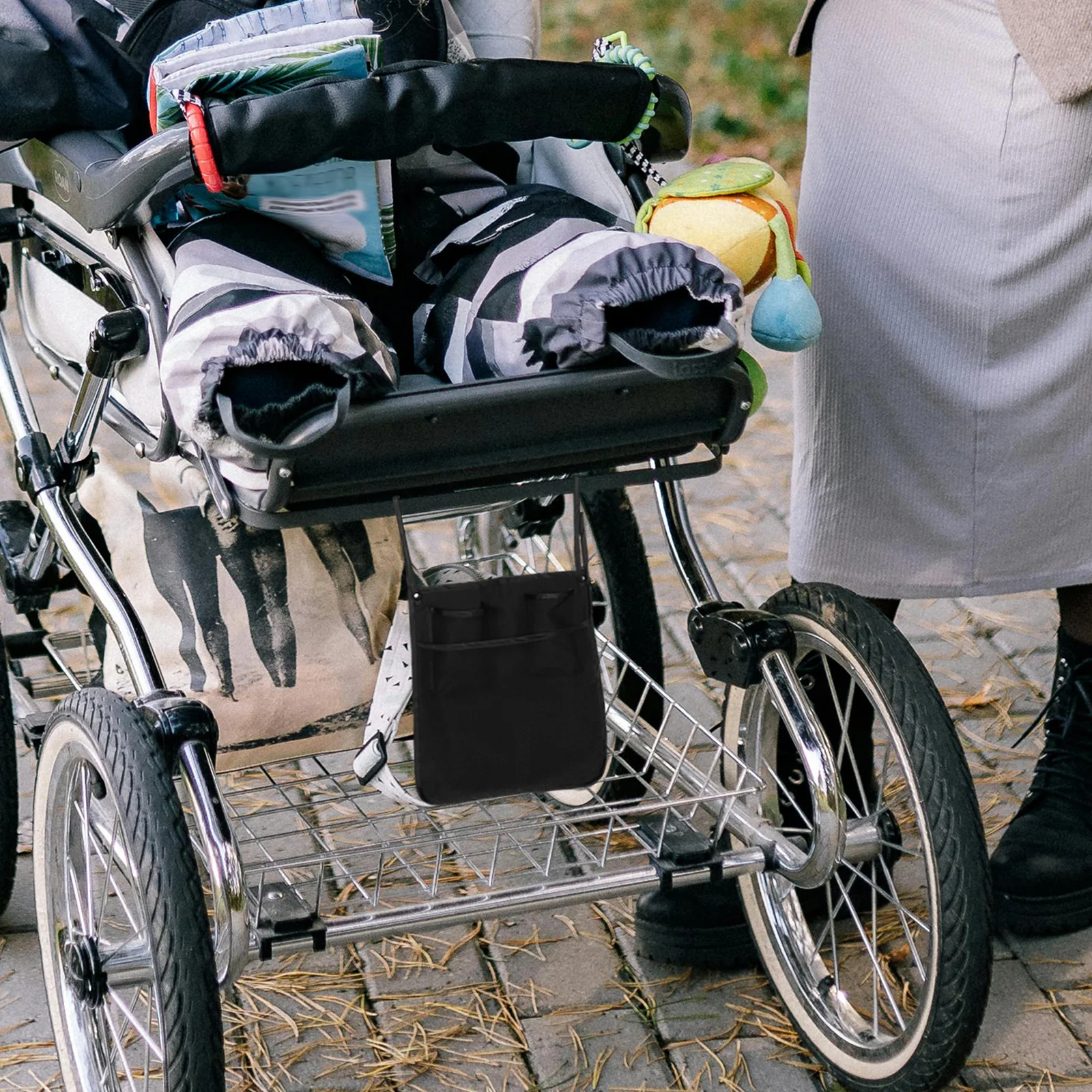 حقيبة معلقة لعربة الأطفال المحمولة، حامل تخزين قابل للطي بسعة كبيرة للحفاضات والزجاجات والوجبات الخفيفة والسفر خفيف الوزن #2