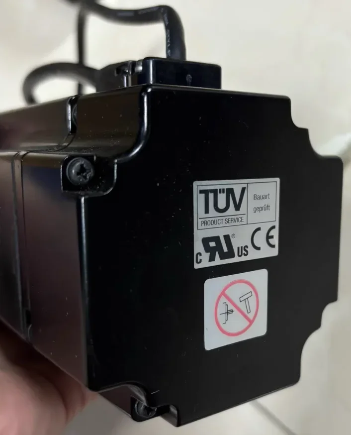 

SGMAH-08AAA61 Brand new Servo Drive，Fast shipping，In Stock，SGMAH 08AAA61