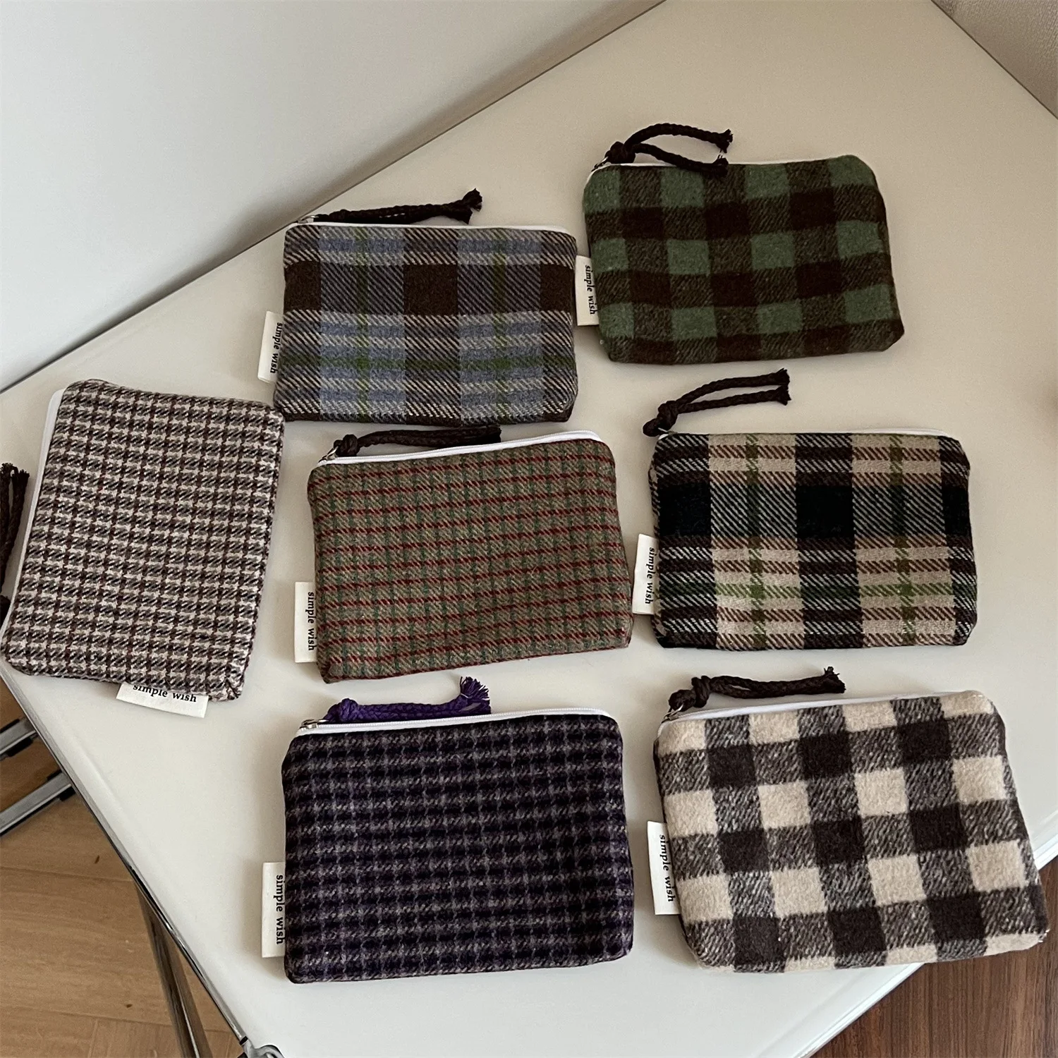 New Women Makeup Mini Bag Portable Coin Purse Small Pouch Handbag Retro Plaid Female Lipstick Cosmetic Storage Zipper Bag