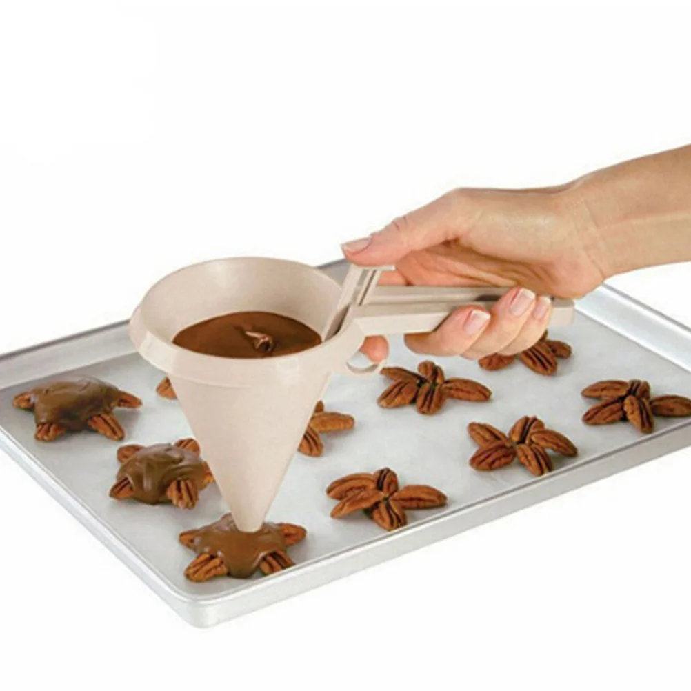 

2Pcs Measuring Cup Cake Tools Baking Funnel Dispenser for Cream Chocolate Icing Decoration Handheld Kitchen Accessories