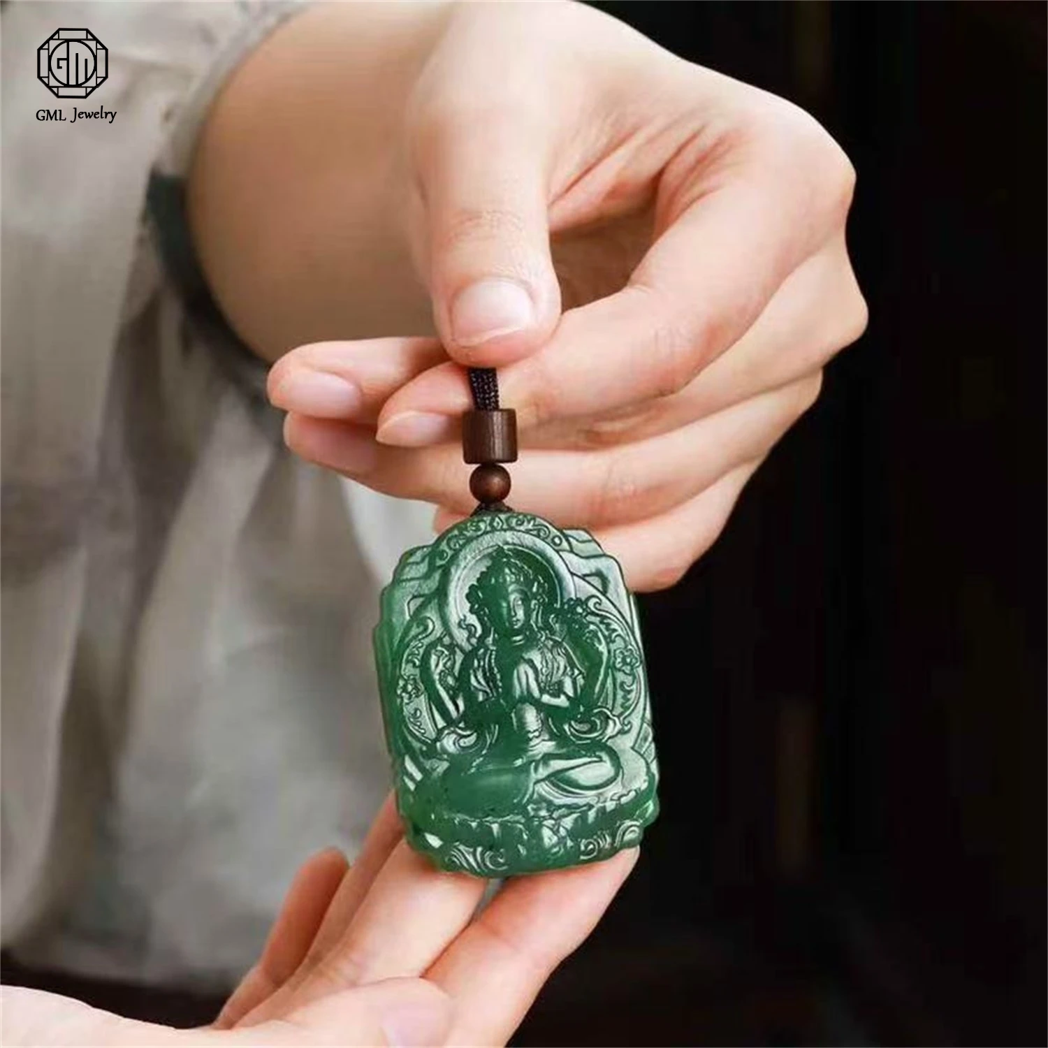 

Натуральный нефритовый кулон из старинного материала Хэтянь с изображением Тысячерукой Гуаньинь, унисекс, для мужчин и женщин, духовный оберег-подвеска