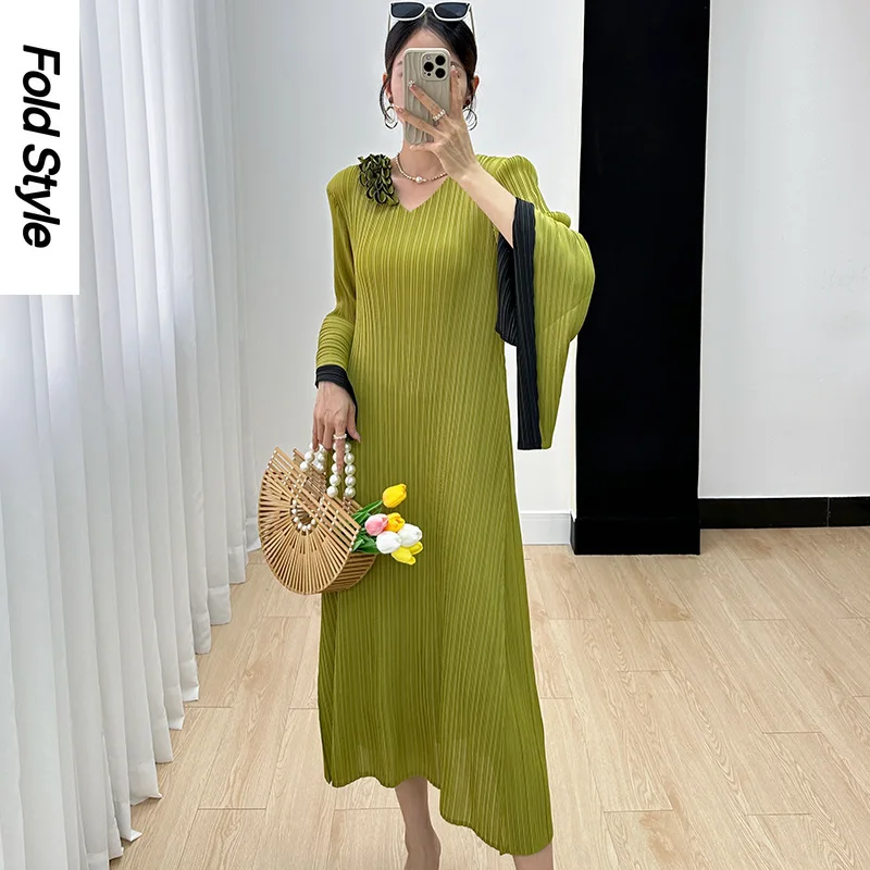 

Miyake Dress Women's 2024 Spring and Autumn New Design Sense Creative High End Pleated Temperament Commuter Mid Length Skirt