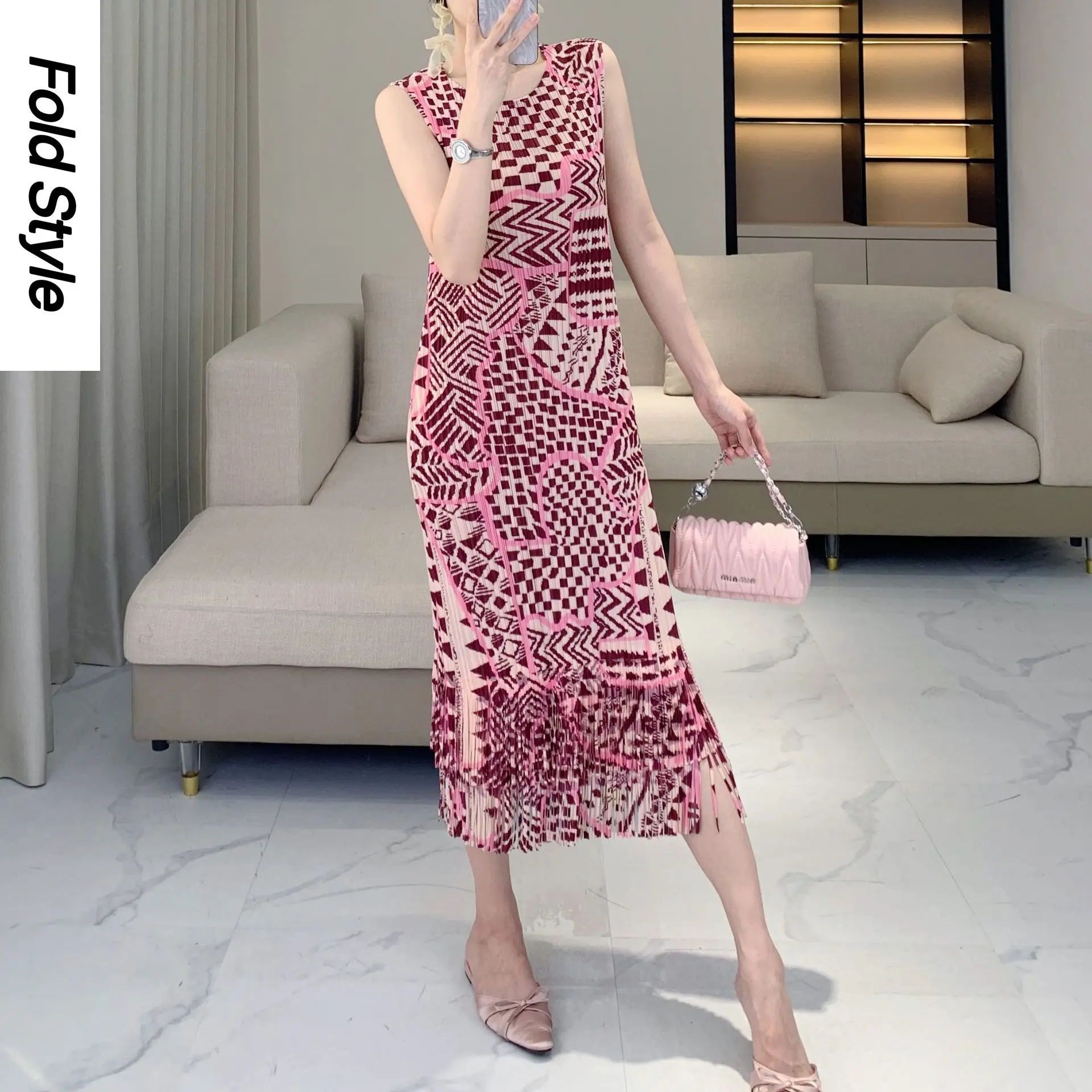 

Miyake 2025 Summer New Fringed Sleeveless Dress Temperament Round Neck High Sense Light Luxury Printed Pleated Skirt