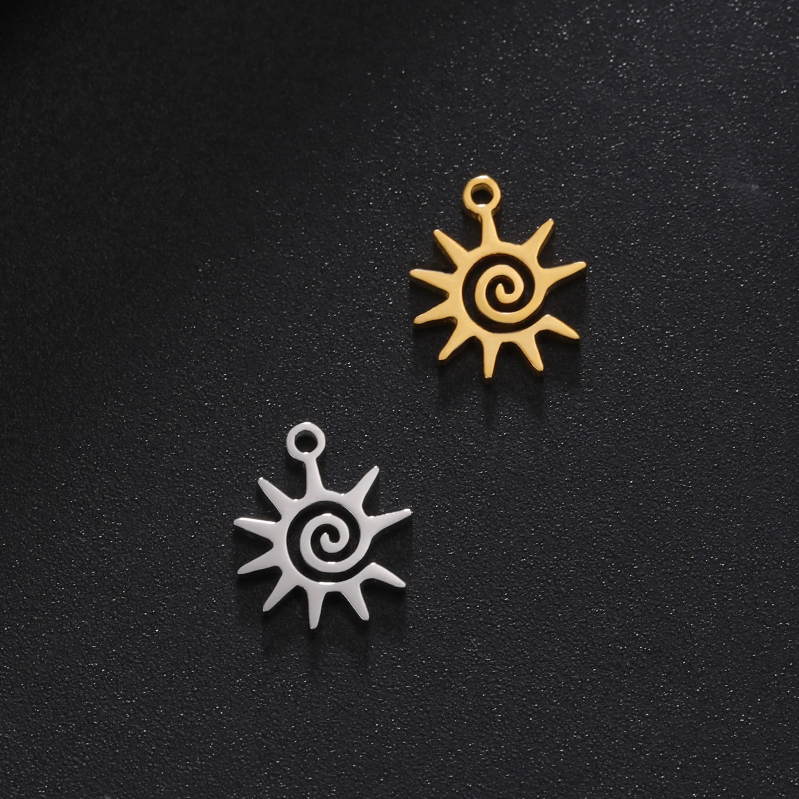 5 Pieces/Batch of Sun Stainless Steel Charm Spinning Sun Pendant Jewelry Making Accessories DIY Handmade Craft Wholesale