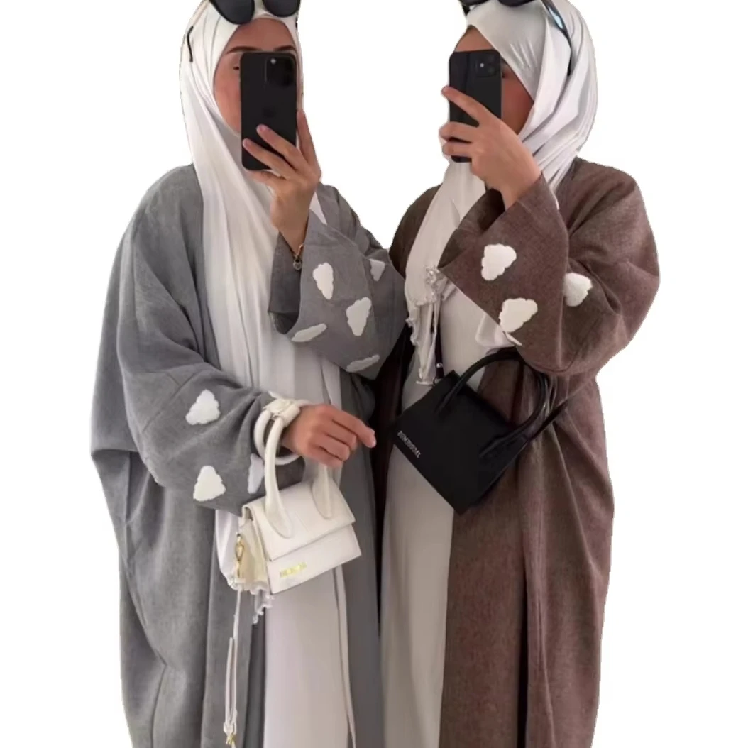 

OEM Factory Direct Элегантное льняное платье Абая в винтажном европейском стиле с облачной вышивкой и рукавами «летучая мышь» на осень