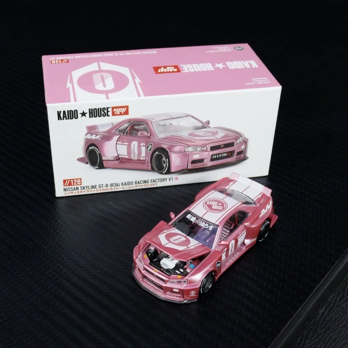 Kaido+MINIGT 1:64 Skyline GT-R (R34) نموذج سبيكة وردي/فضي