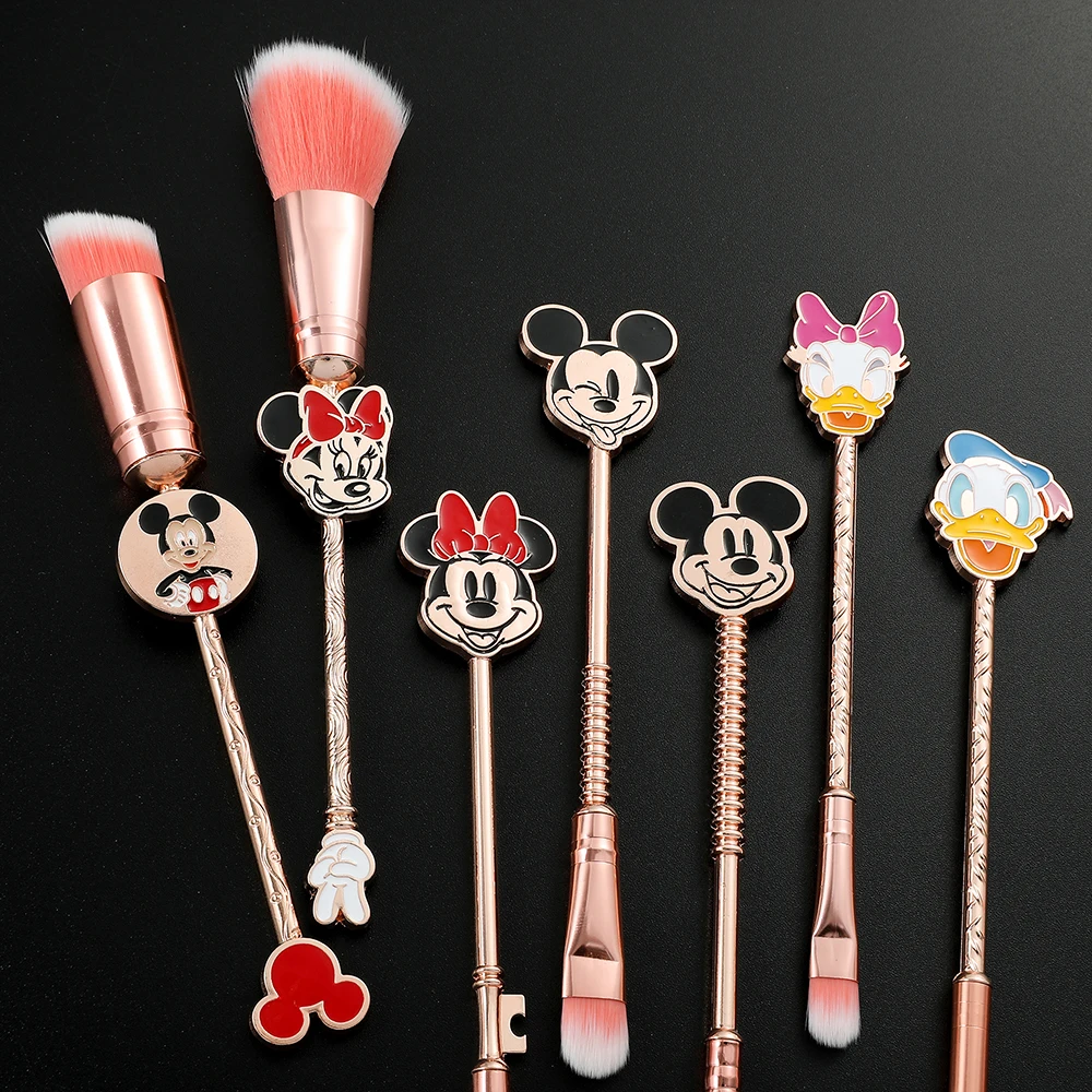 7Pcs/Set Disney Cartoon Character Mickey Mouse Minnie Eyebrow Pencil Blush Brushes Donald Duck Daisy Duck Women Cosmetic Brush